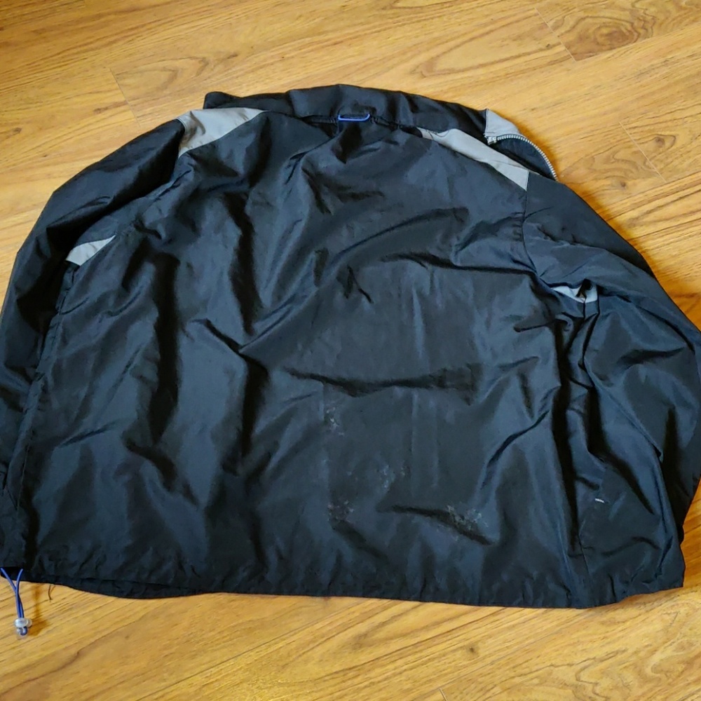 🎉Host Pick🎉 GUC men's windbreaker with hood - Picture 2 of 8